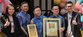 Fipper Achieves ASEAN Records as Most Multi-Colored Slipper Brand