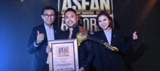 Dennis Lau Recognised by ASEAN Records for First Live Performance with Fully AI-Generated Band