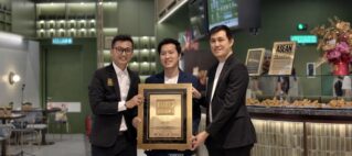 Chongdee Teahouse Recognised by ASEAN Records for Pioneering Naturally Brewed Colourless Thai Tea Using 100% Ceylon Leaves