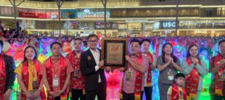 Persatuan Tarian Naga Dan Singa Zhong Wai Recognised by ASEAN Records for Pioneering the First and Largest LED Lion Dance Eye-Dotting Ceremony Showcasing Modern Cultural Heritage